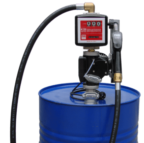Zuwa Diesel Fasspumpe mit mechanischem Zählwerk auf Blauem Fass
